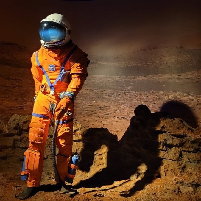 ingresso-space-adventure-astronauta-canela-1-1