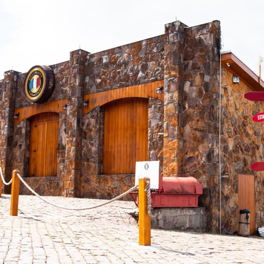 ingresso-vinicola-jolimont-fachada-1-1