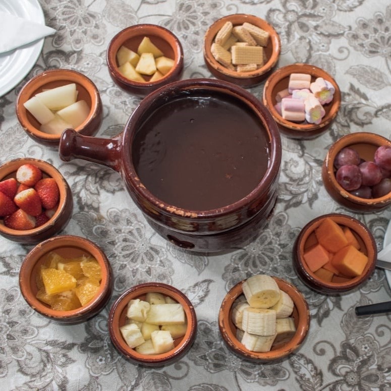 sequencia-fondue-noite-suica-1-1