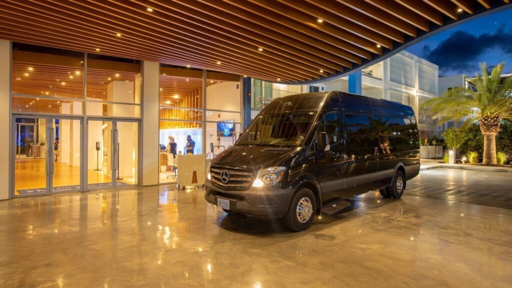 transfer-hotel-gramado-van-16-9